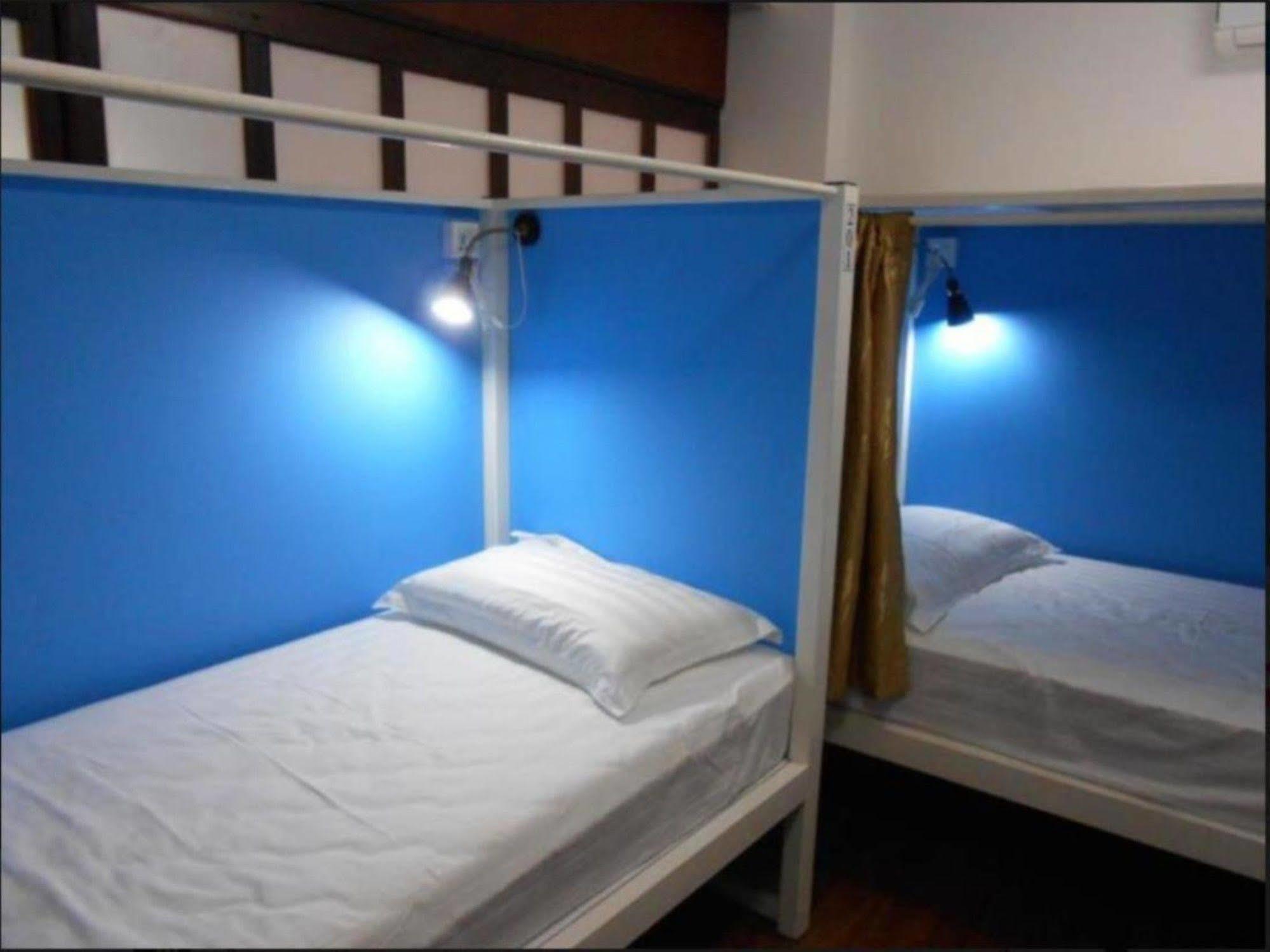 Four Rivers Youth Hostel Yangon Exterior foto